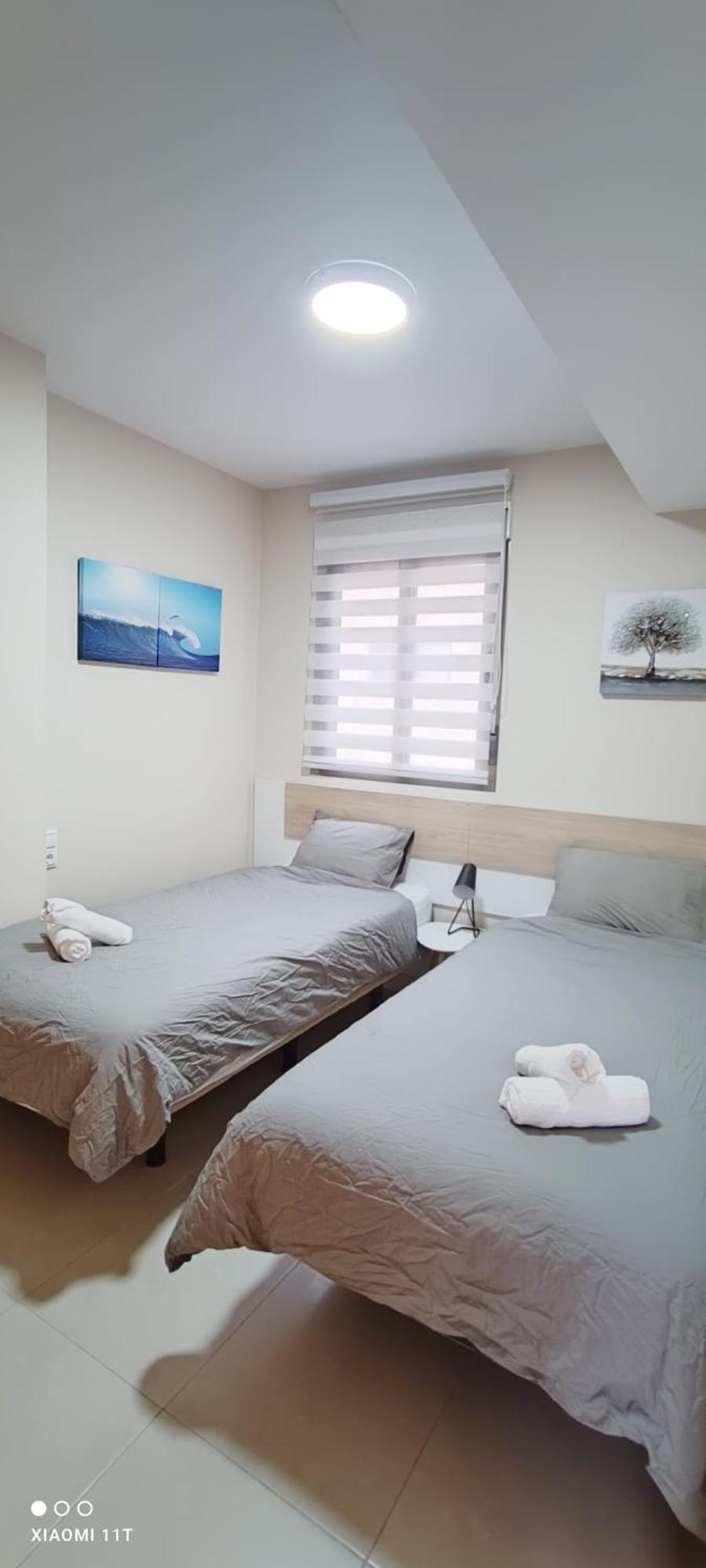Pmt19 - Locos 19 - Edificio Orbiplaya Torrevieja